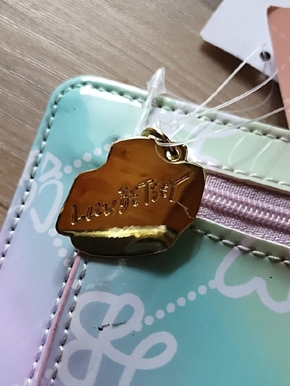 Betsey Johnson Pastel Gradient Mini Wallet in Mint Pink Lavender - Picture 2 of 5